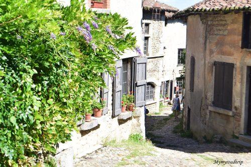 Pérouges cité médiévale proche de Lyon et plus beau village de France